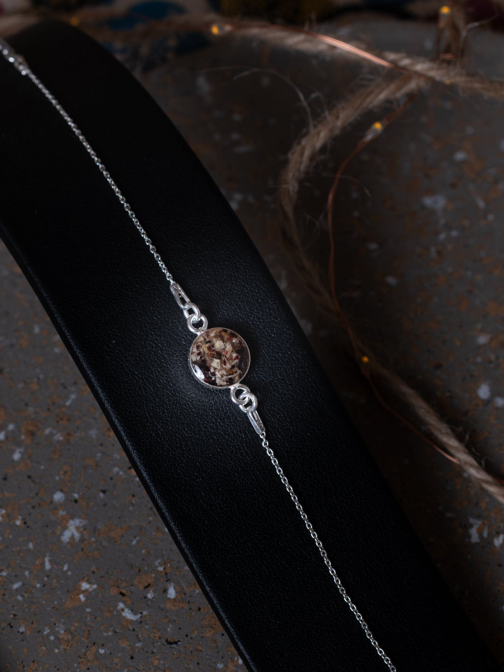 Bracelet - bijou en cordon ombilical